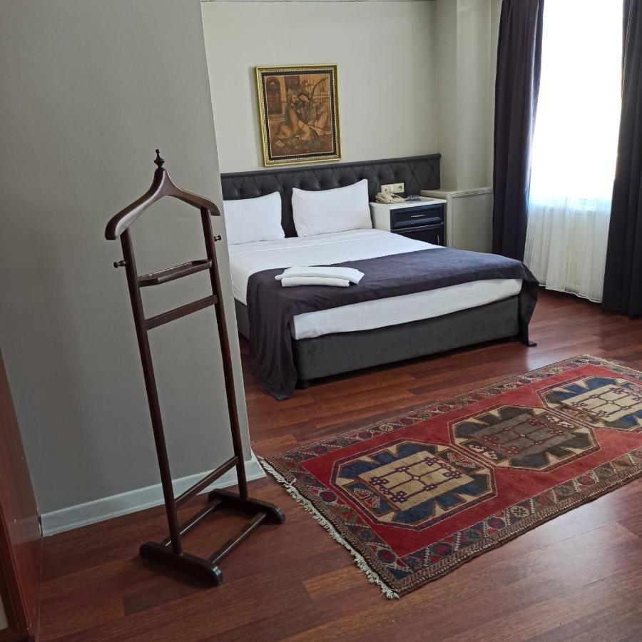 Yeni Hotel มาลัทยา ภายนอก รูปภาพ