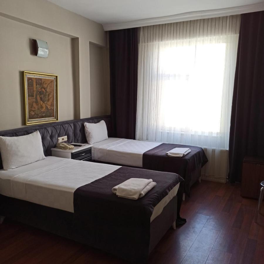 Yeni Hotel มาลัทยา ภายนอก รูปภาพ