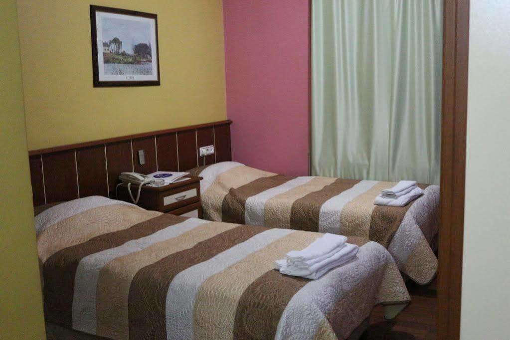 Yeni Hotel มาลัทยา ภายนอก รูปภาพ
